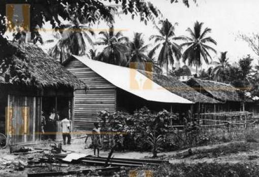 Mendirikan rumah2 (Gambar lebih jelas)